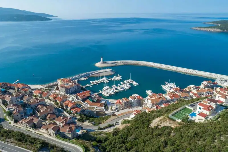 Luštica Bay marina village from above